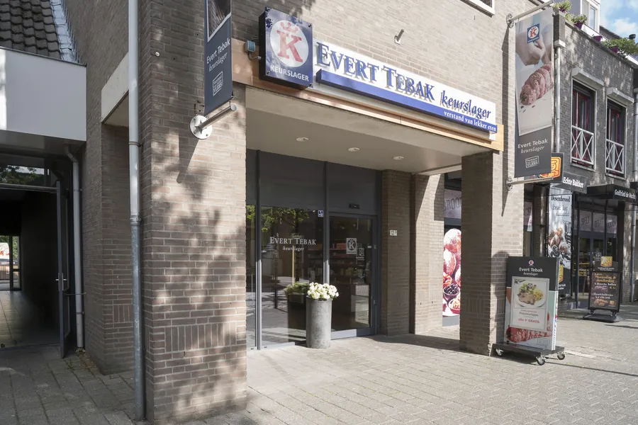 Gevel van Keurslager Evert Tebak