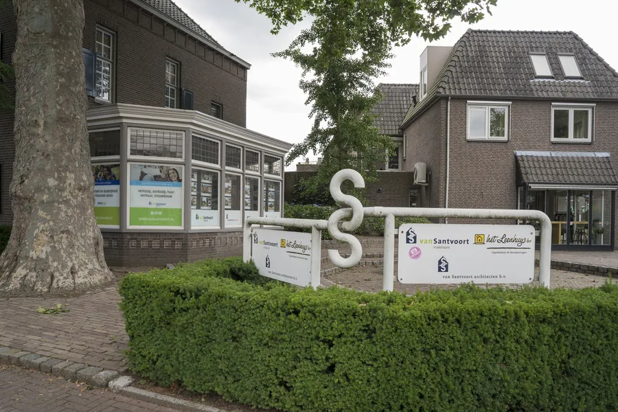 Gevel van Van Santvoort Makelaar